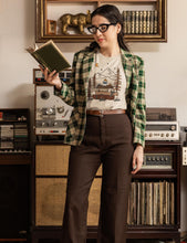 Load image into Gallery viewer, Pages and Pine Unisex t-shirt | HEATHER DUST