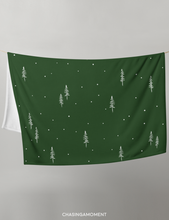 Load image into Gallery viewer, Pine Throw Blanket 50&quot; x 60&quot; | Green/White